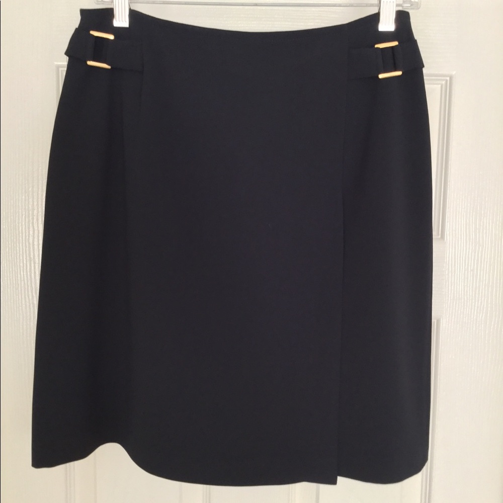 SKIRT - Picture 2 of 5